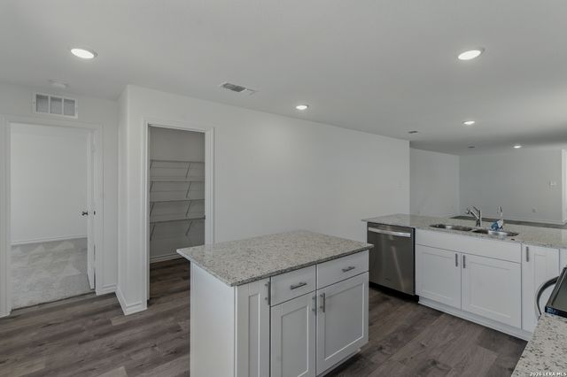 503 RAVEN ROW, Marion, TX 78124