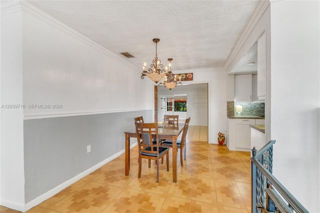 551 NW 99th Way, Pembroke Pines, FL 33024