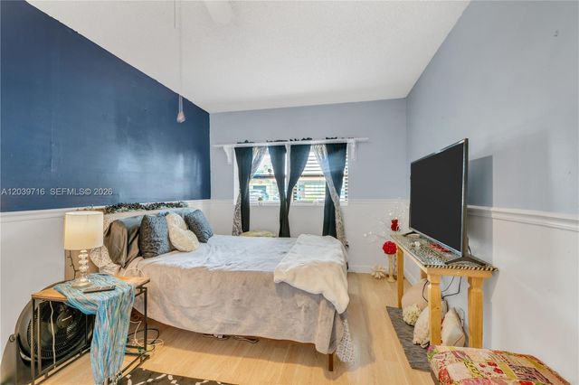 551 NW 99th Way, Pembroke Pines, FL 33024