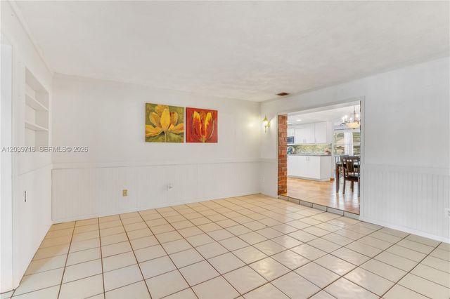551 NW 99th Way, Pembroke Pines, FL 33024