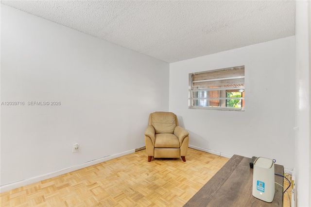 551 NW 99th Way, Pembroke Pines, FL 33024