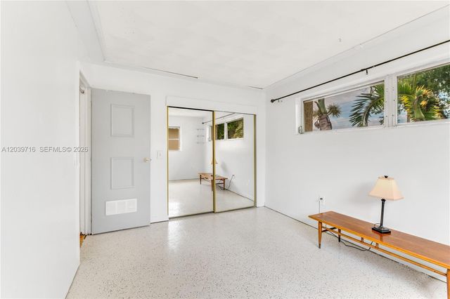 551 NW 99th Way, Pembroke Pines, FL 33024