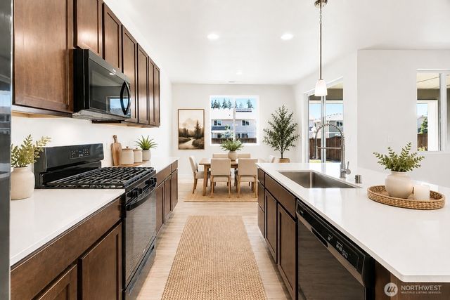 9014 Viola Street SE, Olympia, WA 98501