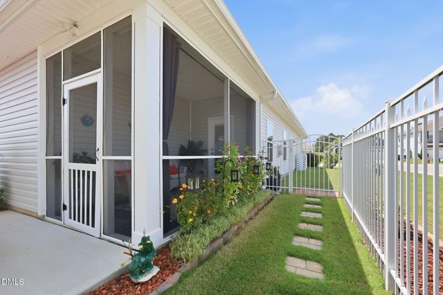 102 Boomer Street, Benson, NC 27504