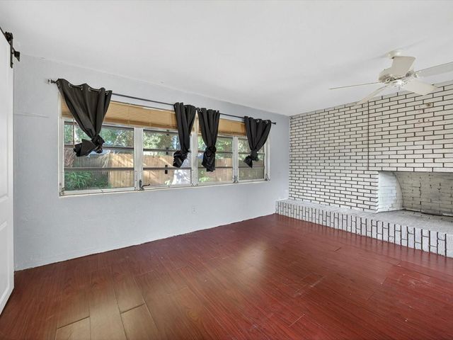 1068 PETER ROAD, Daytona Beach, FL 32114