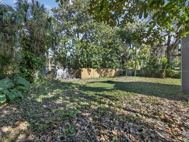 1068 PETER ROAD, Daytona Beach, FL 32114