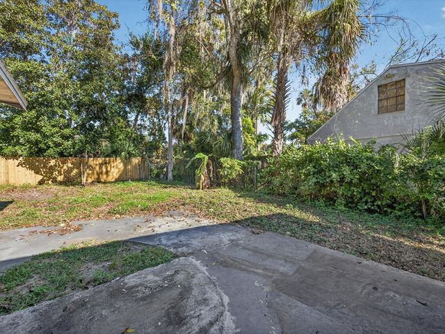 1068 PETER ROAD, Daytona Beach, FL 32114