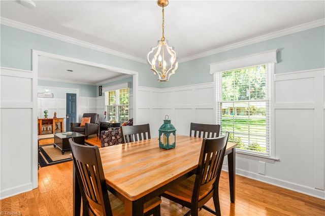216 Vancouver Court, Kernersville, NC 27284