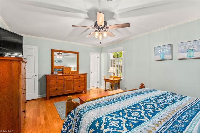 216 Vancouver Court, Kernersville, NC 27284