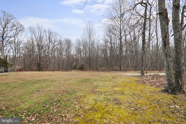 7389 LEEDS MANOR RD, Marshall, VA 20115