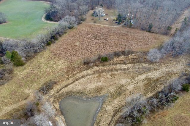 7389 LEEDS MANOR RD, Marshall, VA 20115