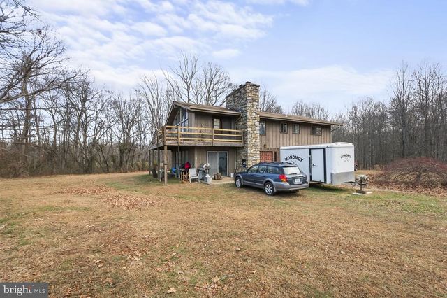 7389 LEEDS MANOR RD, Marshall, VA 20115