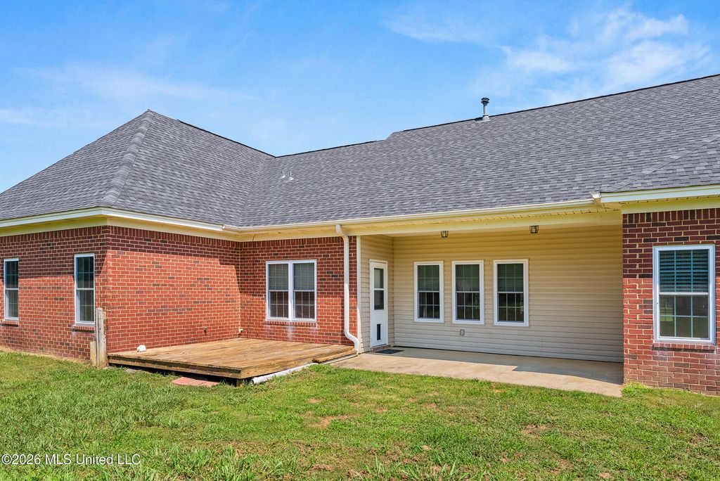 228 Golden Pond Drive, Coldwater, MS 38618 — photo 5