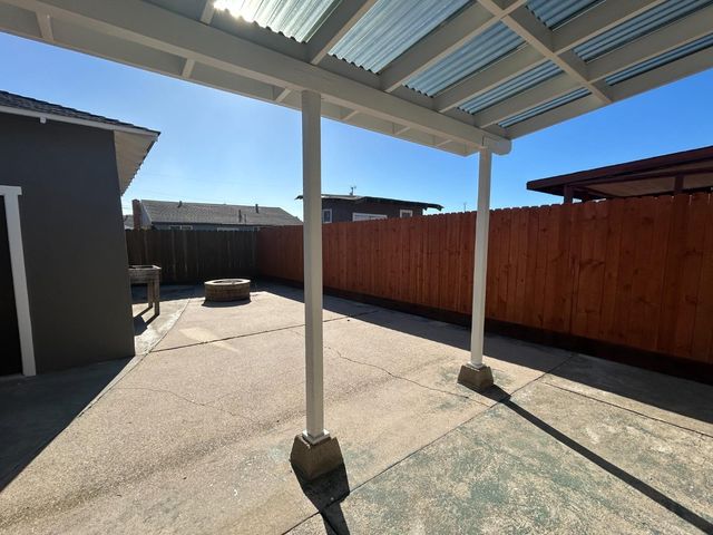 196 Surf Street, Pacifica, CA 94044