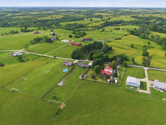 611 Menelaus Road, Berea, KY 40403