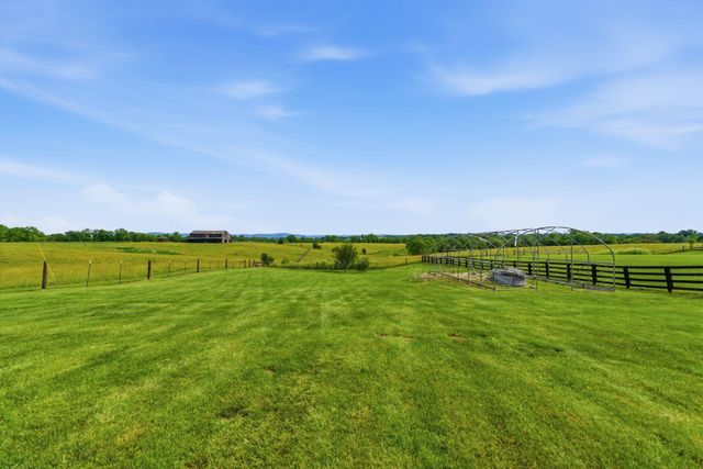 611 Menelaus Road, Berea, KY 40403