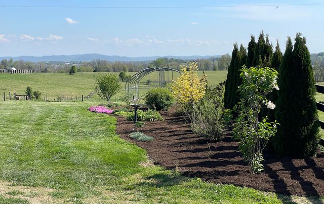 611 Menelaus Road, Berea, KY 40403