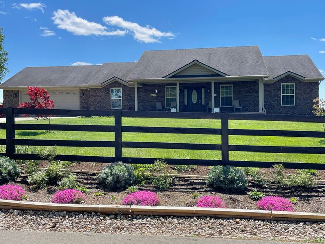 611 Menelaus Road, Berea, KY 40403
