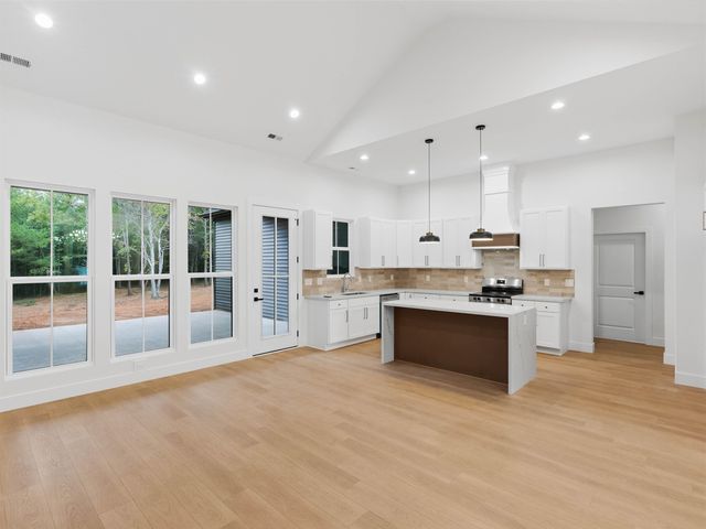 8632 Parris Bridge Road, Chesnee, SC 29323