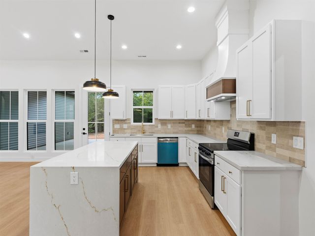 8632 Parris Bridge Road, Chesnee, SC 29323