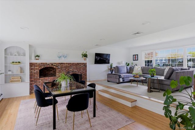 19 Foothill Lane, East Northport, NY 11731