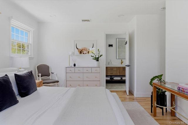 19 Foothill Lane, East Northport, NY 11731