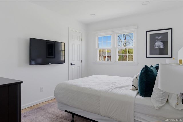 19 Foothill Lane, East Northport, NY 11731