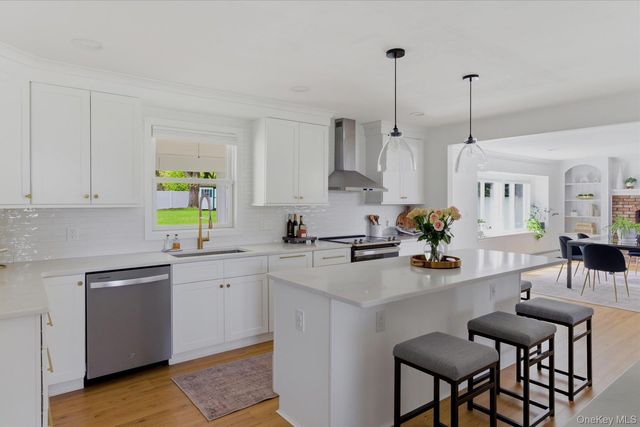 19 Foothill Lane, East Northport, NY 11731