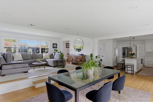 19 Foothill Lane, East Northport, NY 11731