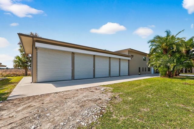 200 S Graves Road, Fort Pierce, FL 34945