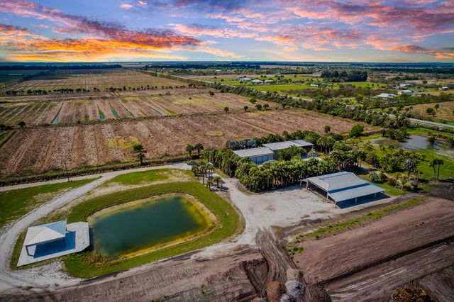 200 S Graves Road, Fort Pierce, FL 34945