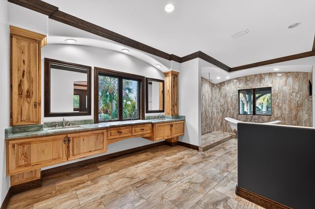 200 S Graves Road, Fort Pierce, FL 34945