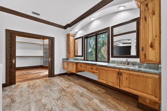 200 S Graves Road, Fort Pierce, FL 34945