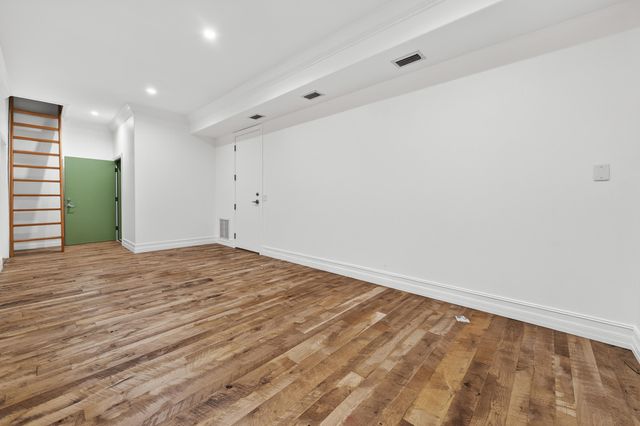 200 S Graves Road, Fort Pierce, FL 34945