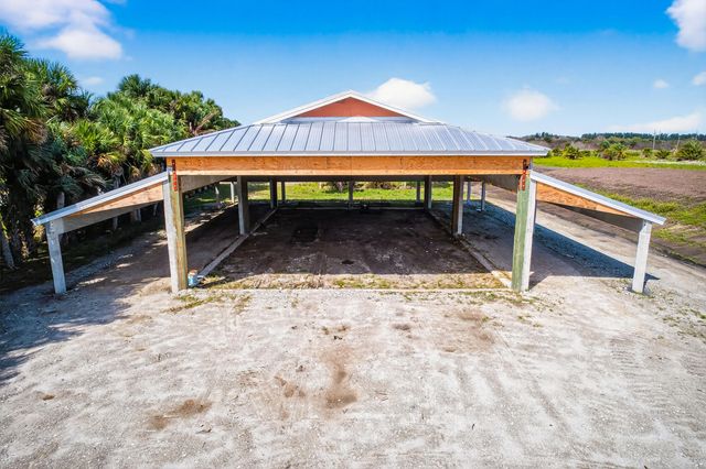 200 S Graves Road, Fort Pierce, FL 34945