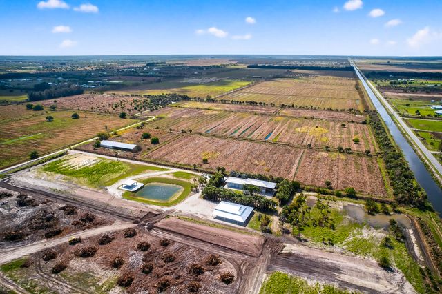 200 S Graves Road, Fort Pierce, FL 34945