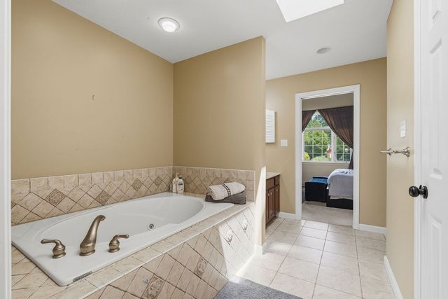 249 Village DRIVE, North Strabane, PA 15317