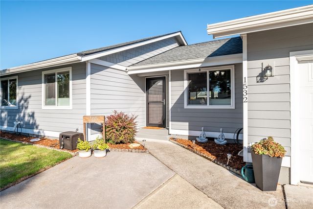 1532 Floral Court, Longview, WA 98632