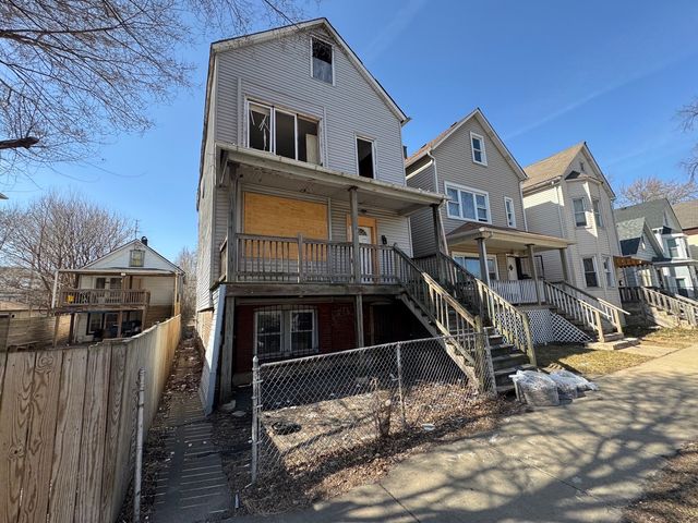 8412 S Exchange Avenue, Chicago, IL 60617