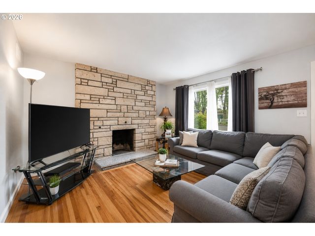 17680 Sw ALEXANDER St, Beaverton, OR 97003