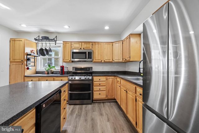 35 EATON RD, Pennsville, NJ 08070