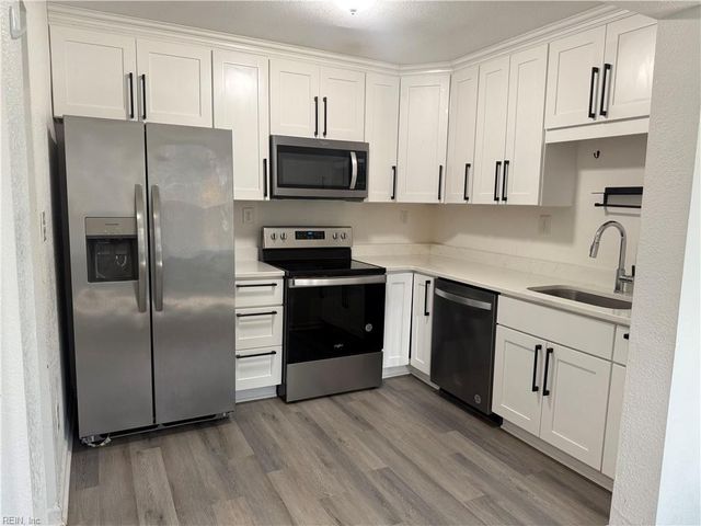 6933 Bonnot DR, Norfolk, VA 23513