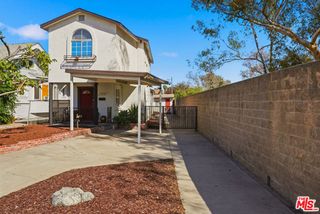 2216 5th Avenue, Los Angeles, CA 90018
