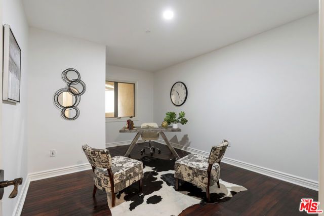 5057 Maplewood Avenue 202, Los Angeles, CA 90004