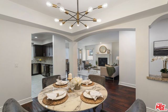 5057 Maplewood Avenue 202, Los Angeles, CA 90004