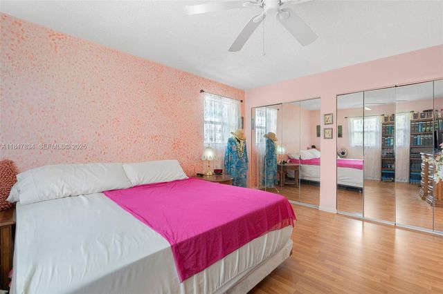 3120 Holiday Springs Boulevard 301, Margate, FL 33063