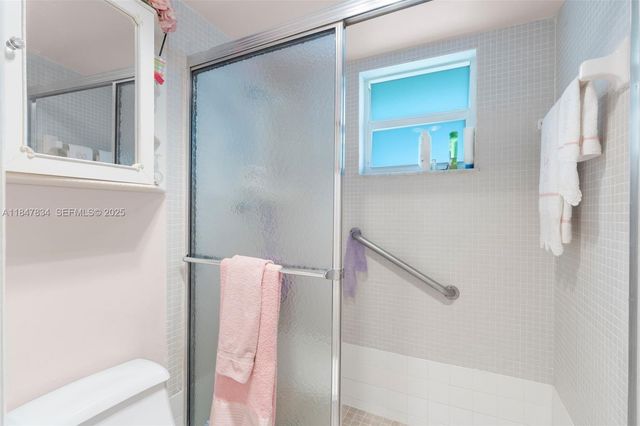 3120 Holiday Springs Boulevard 301, Margate, FL 33063