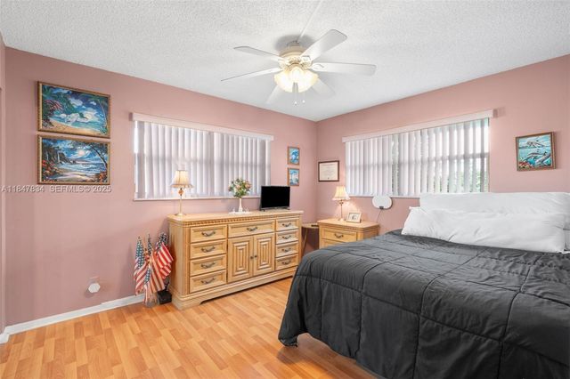 3120 Holiday Springs Boulevard 301, Margate, FL 33063