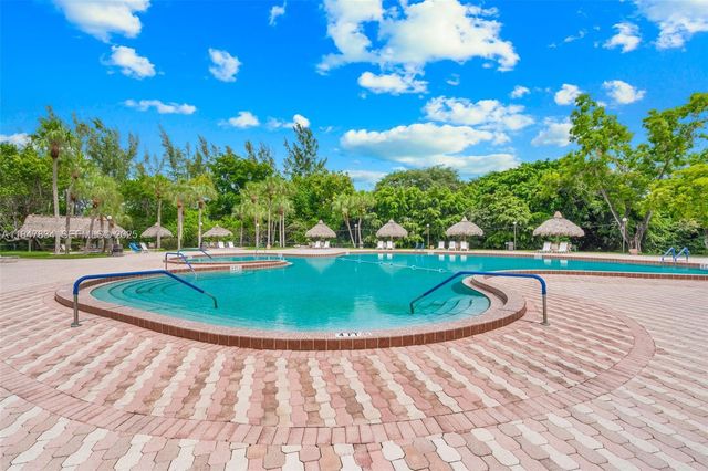 3120 Holiday Springs Boulevard 301, Margate, FL 33063