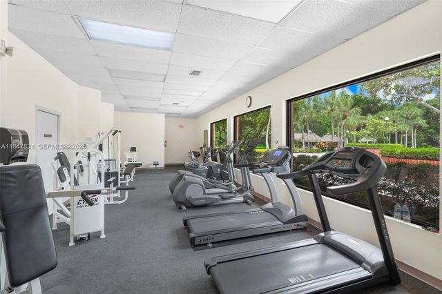 3120 Holiday Springs Boulevard 301, Margate, FL 33063